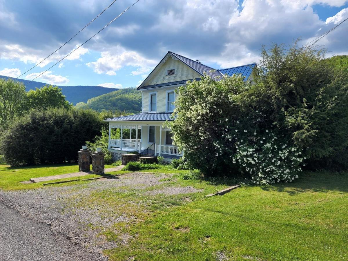 Basecampwv-Durbin. Spacious 4 Bedroom House W/Yard Eksteriør bilde