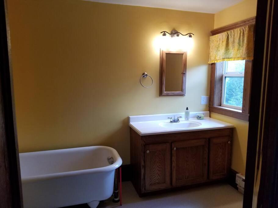 Basecampwv-Durbin. Spacious 4 Bedroom House W/Yard Eksteriør bilde