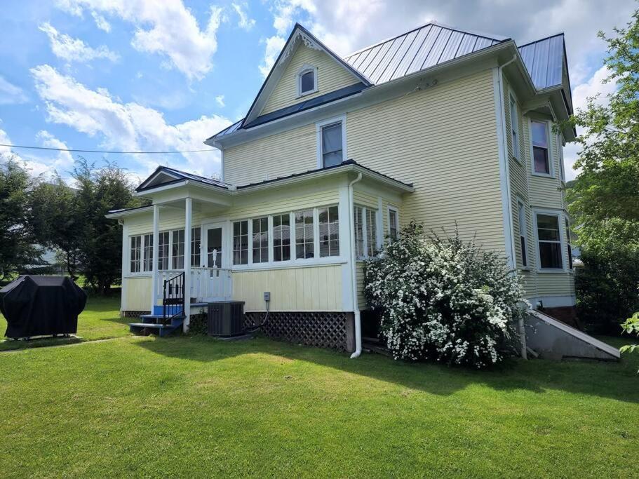 Basecampwv-Durbin. Spacious 4 Bedroom House W/Yard Eksteriør bilde