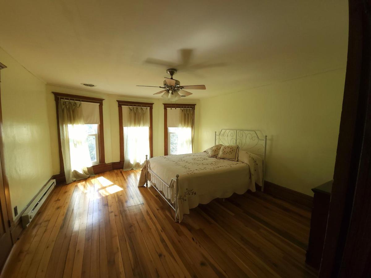 Basecampwv-Durbin. Spacious 4 Bedroom House W/Yard Rom bilde