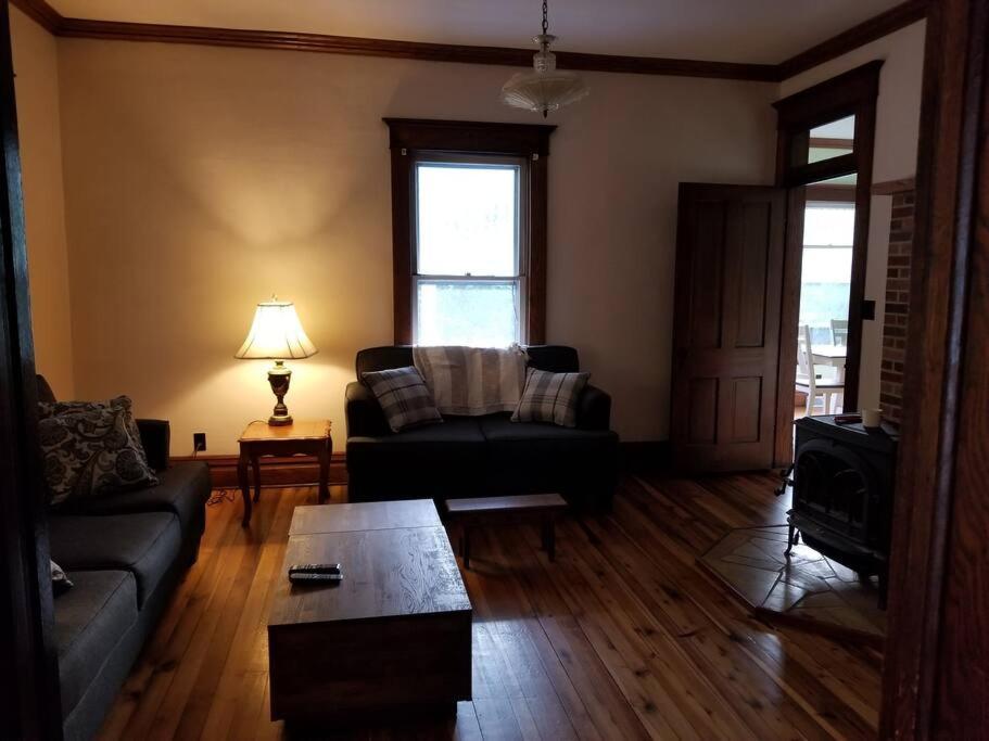Basecampwv-Durbin. Spacious 4 Bedroom House W/Yard Eksteriør bilde